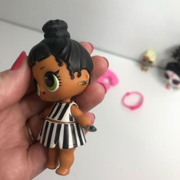 l.o.l. surprise doll pet lil sister pink mask neck pillow as is - Picture 4 of 9